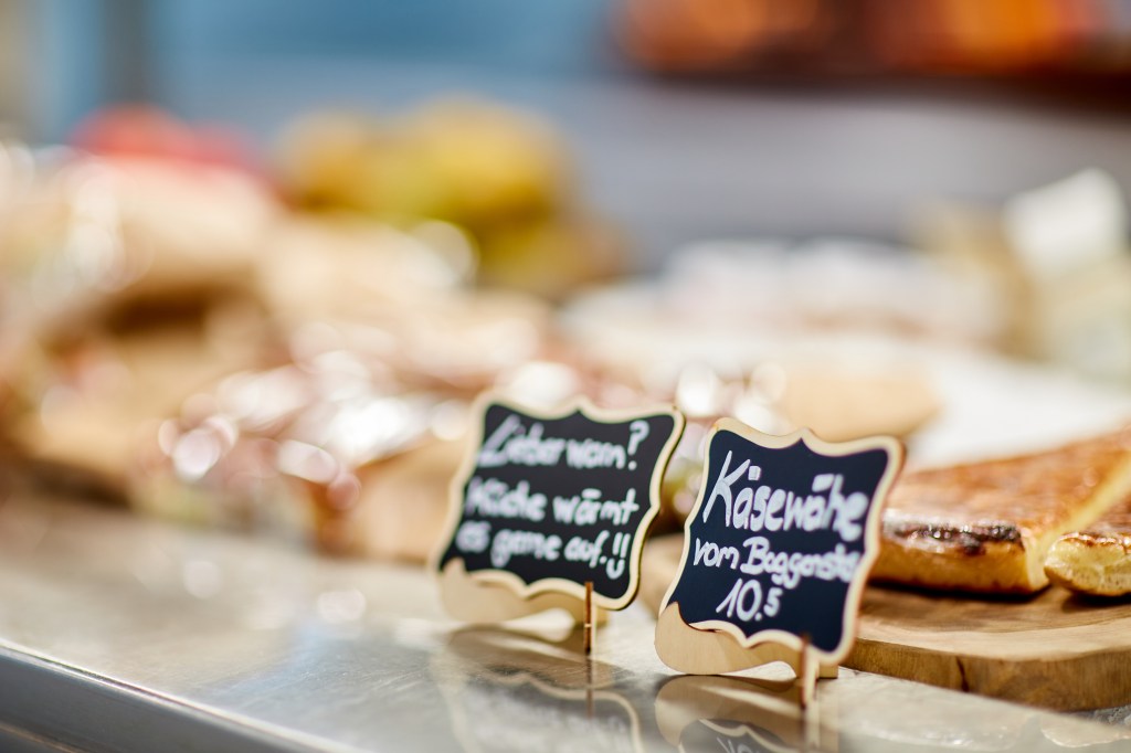 Beach House Delfin Baar – Restaurant Beach House Delfin beim Schwimmbad ...